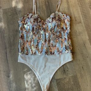 Zara Sequin Bodysuit in Iridescent Rose Gold and White